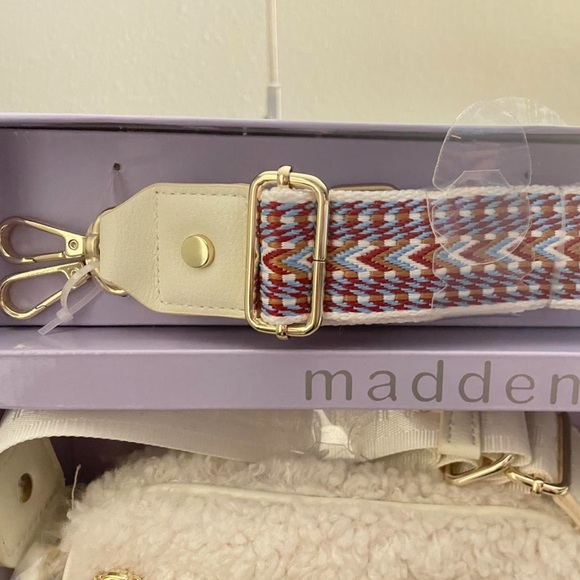 Madden Girl 3 piece Camera Crossbody Gift Set NWT - Picture 5 of 5